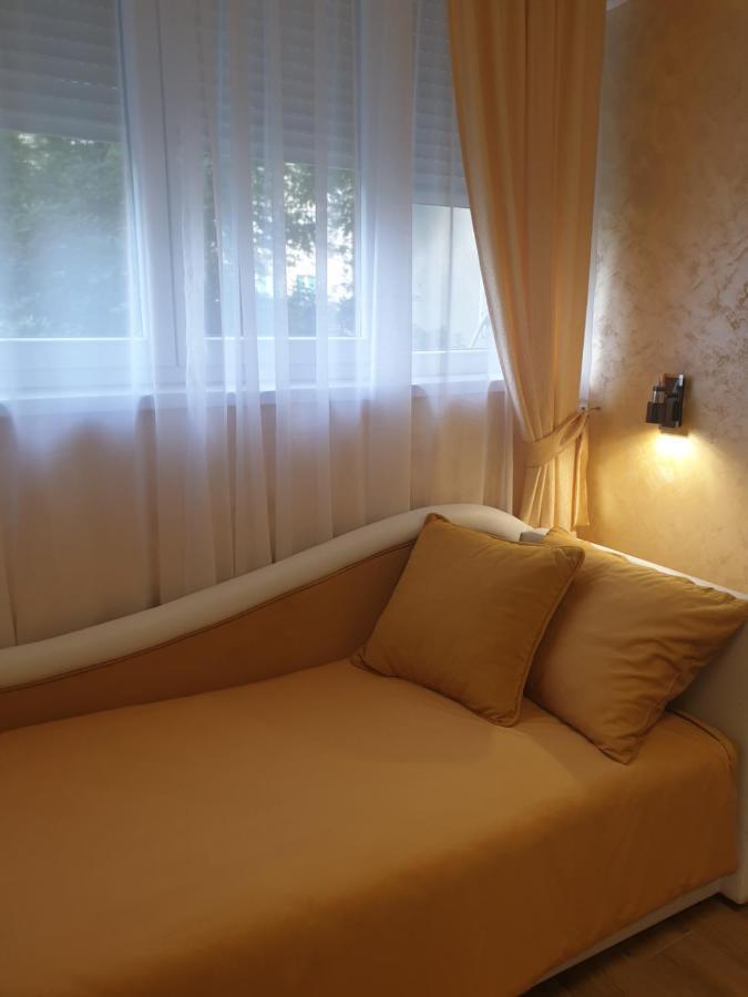 Elena Lux Apartment Belgrade Luaran gambar