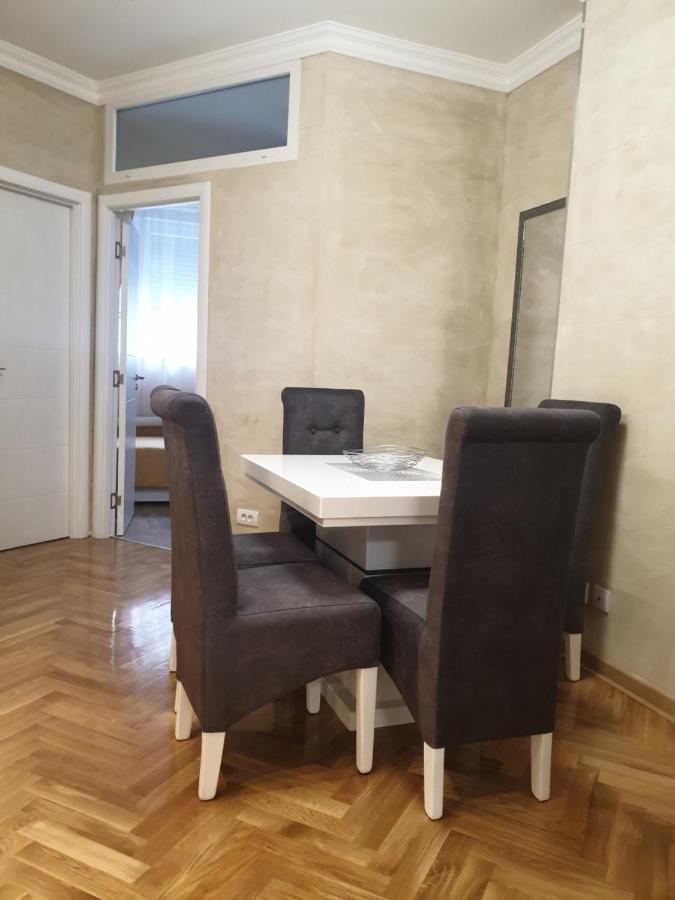 Elena Lux Apartment Belgrade Luaran gambar