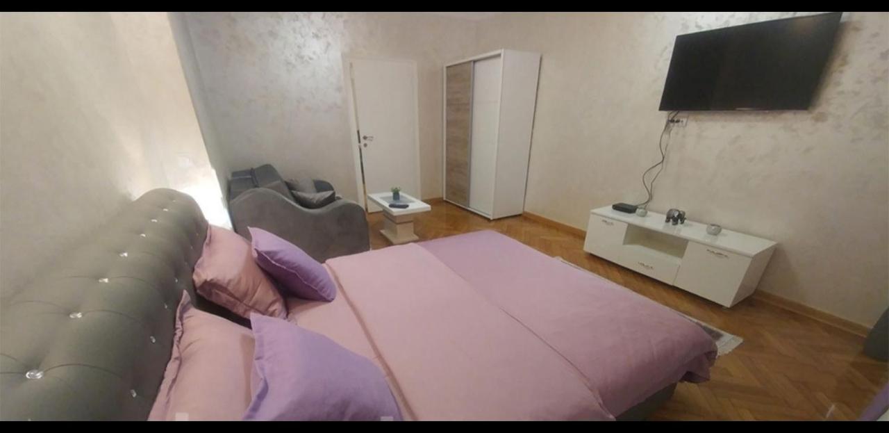 Elena Lux Apartment Belgrade Luaran gambar